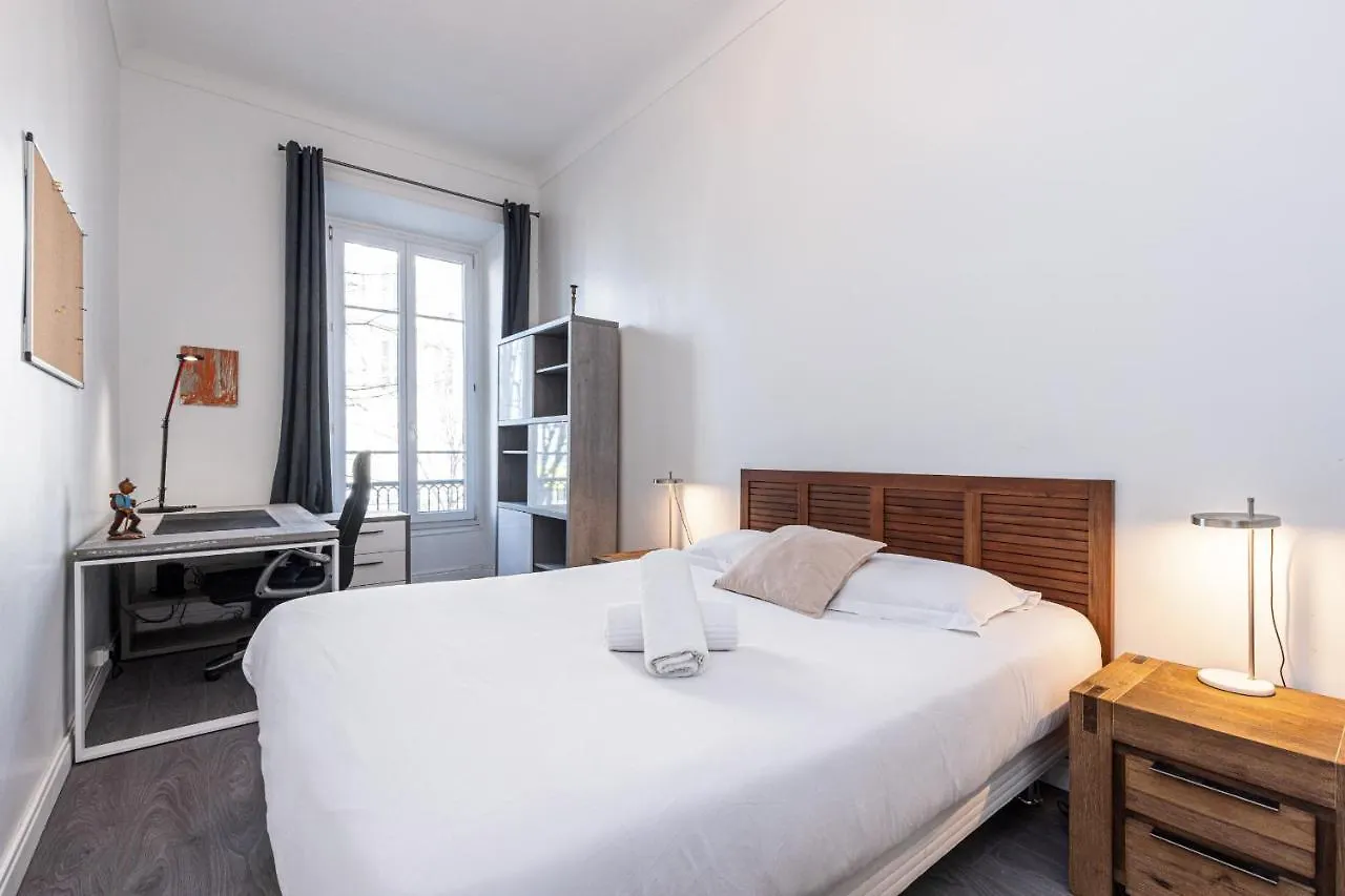 Jean Medecin Av - Large 2 Bdrs Central Ac Nice