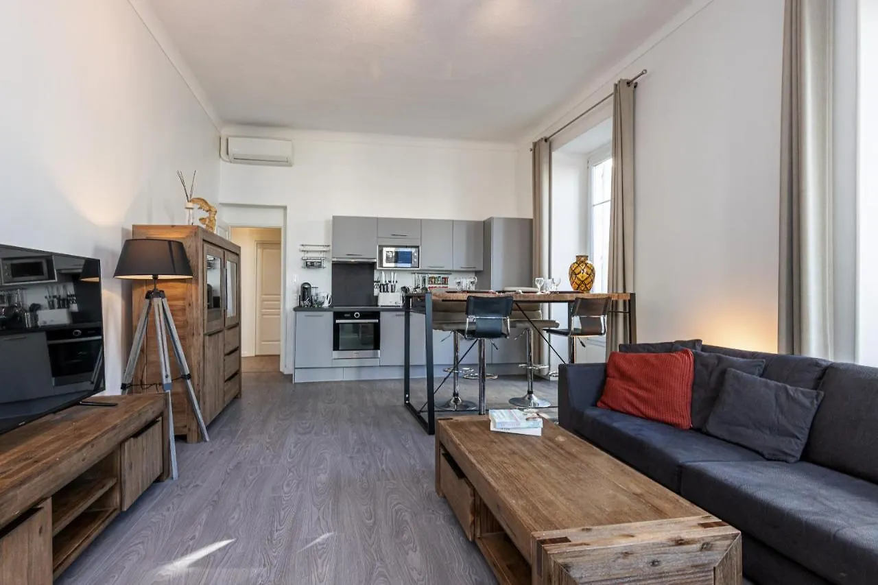 Jean Medecin Av - Large 2 Bdrs Central Ac Nice Apartment