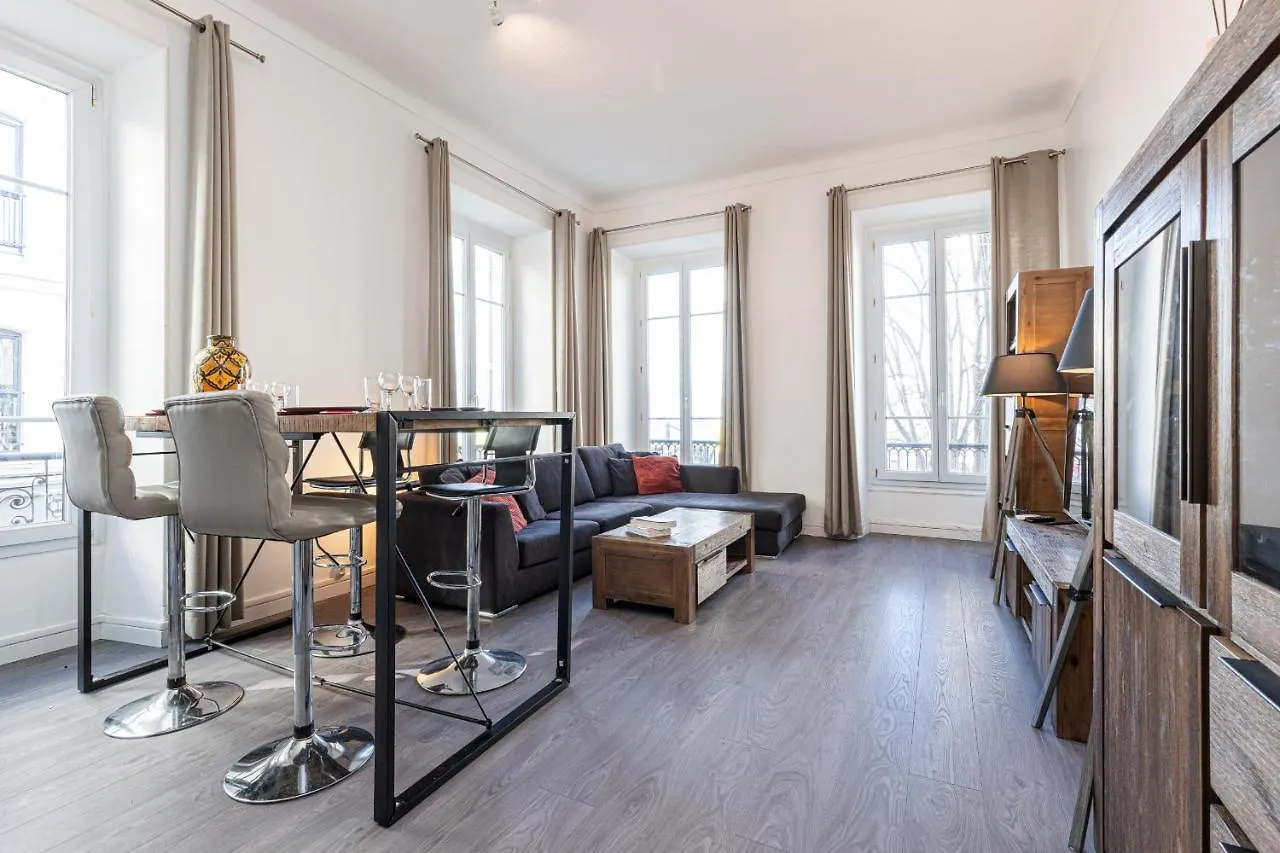 Apartment Jean Medecin Av - Large 2 Bdrs Central Ac Nizza